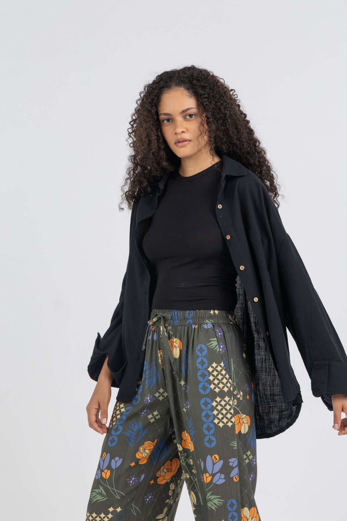 Image of Oversized Shirt – Classic, Comfortable, and Versatile